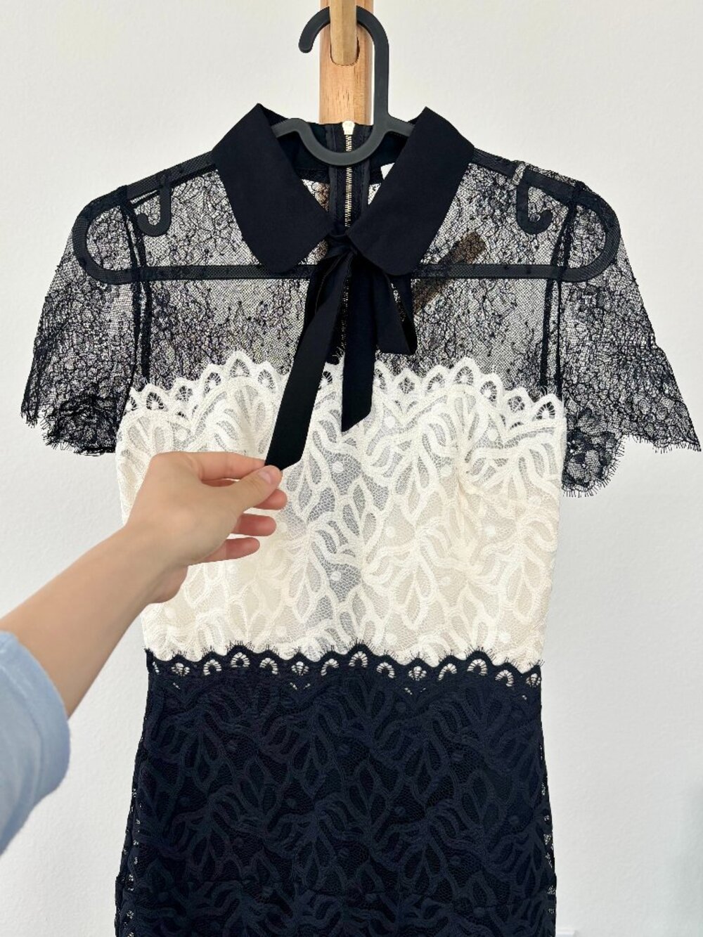 Sandro Rozen Lace Sheath Mini Dress (Pre-owned; size 34)
